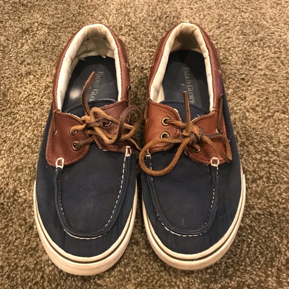 Vintage Faded Glory boat shoes. Fair condition. - Picture 2 of 5